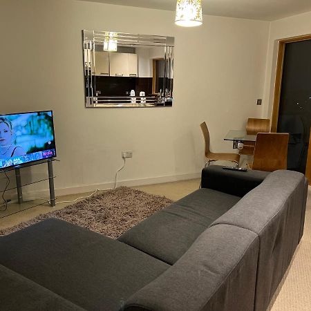 Bigkings Stylish 2 Bedroom Apartment With Free On Street Parking Manchester Exterior foto